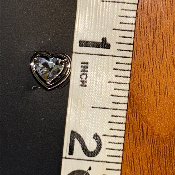 Brand New in Box Coach Silver Tone Heart Halo Stud  Earrings - Picture 6 of 11
